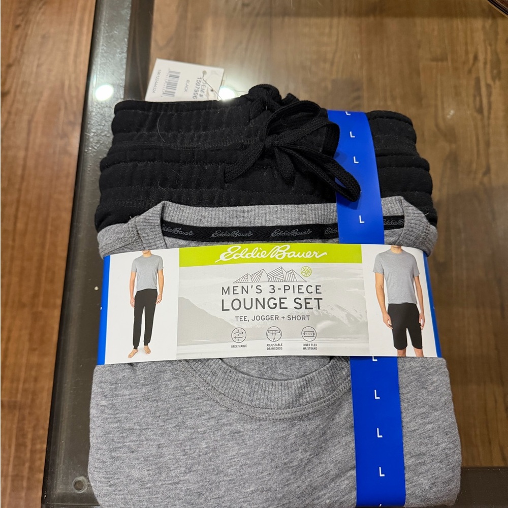 Eddie Bauer Men's Black and Gray Lounge Set